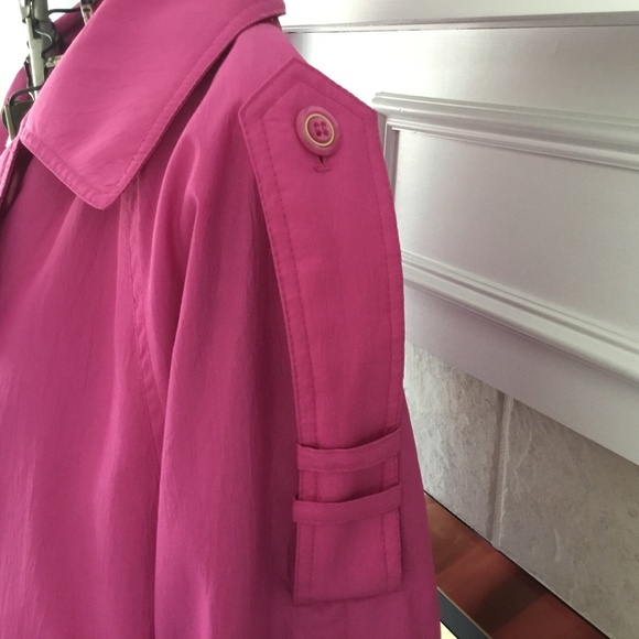Coat - Picture 3 of 3